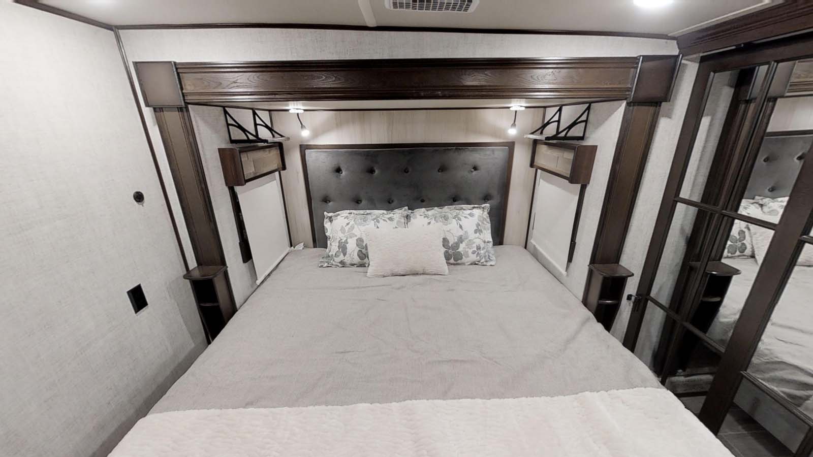 Palomino Columbus - фото №5