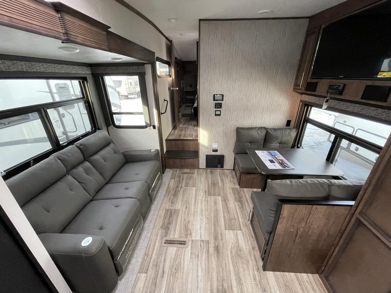 K-Z Durango Half-Ton - фото №1