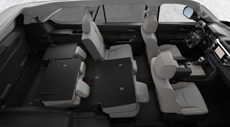 Toyota Sequoia - фото №8