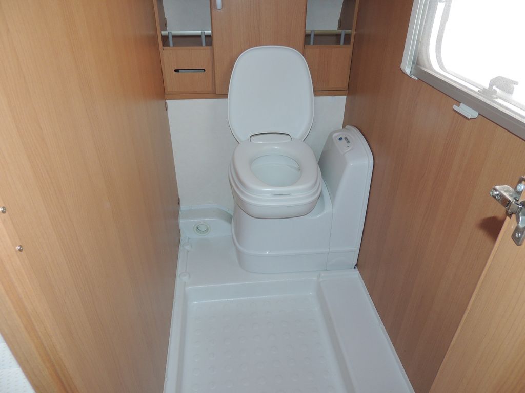 Knaus Sport- Französisch Bett-WC-Mover-1500KG