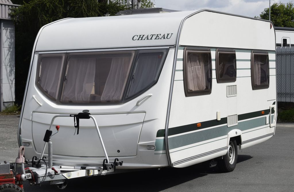 Chateau Calista 450 mit Mover und Vorzelt