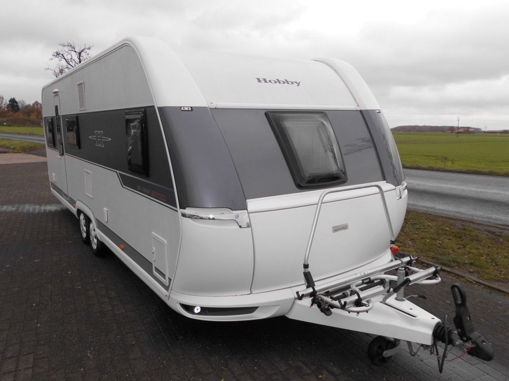 Hobby DE LUXE EDITION 650 KMFe Vorzelt, City, 2200kg