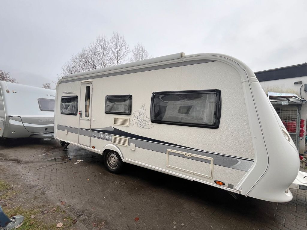Hobby 540 UL (Einzelbetten-Rollbett-Markise)