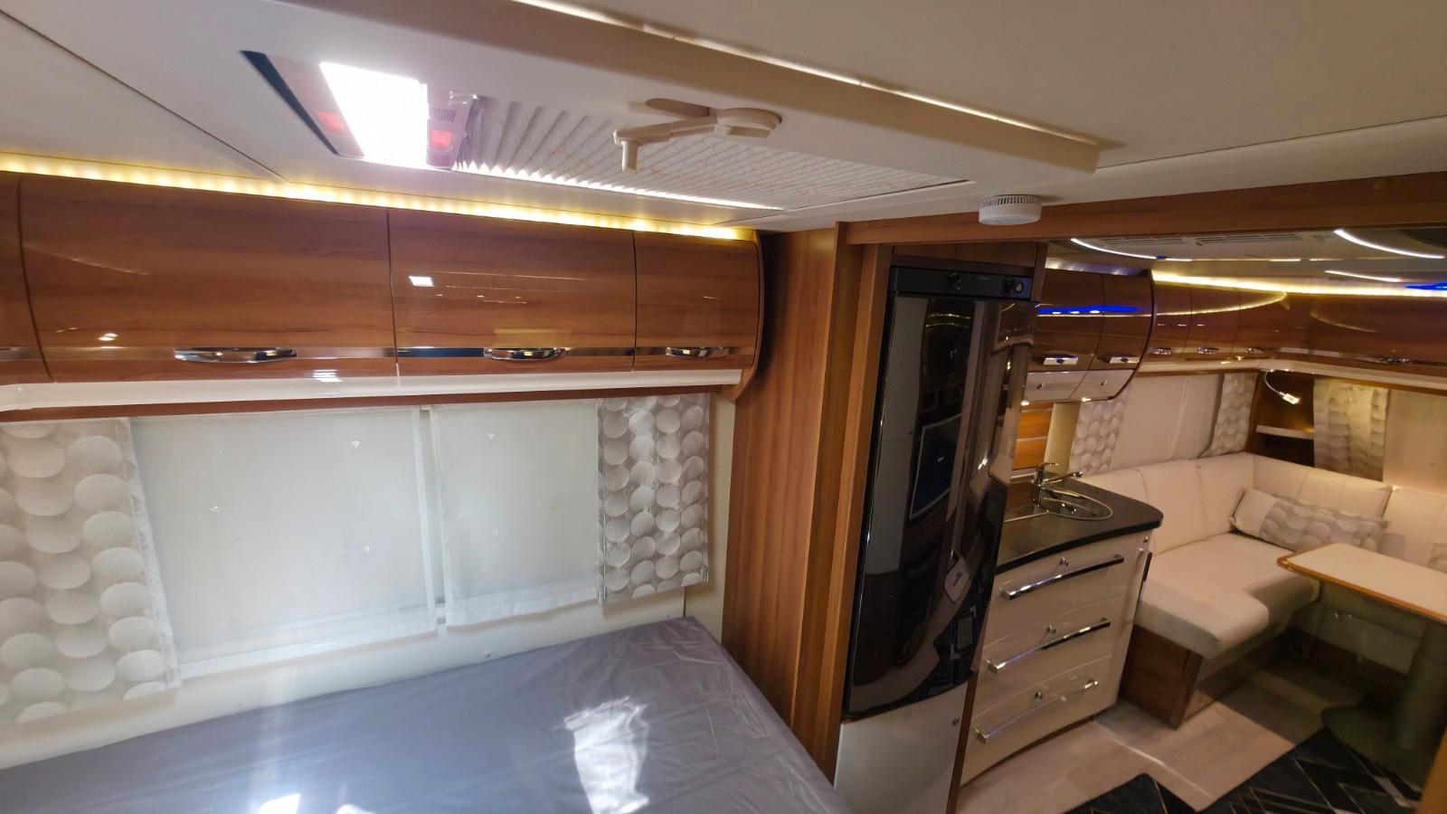 Fendt DIAMANT BLACK 590/KLIMAAUTOMATIC/TÜV-GAS NEU/AUTFendt DIAMANT BLACK 590/KLIMAAUTOMATIC/TÜV-GAS NEU/AUT