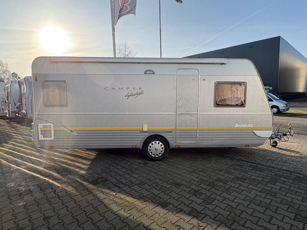Dethleffs Camper Lifestyle 580 Rondzit,VastbedDethleffs Camper Lifestyle 580 Rondzit,Vastbed