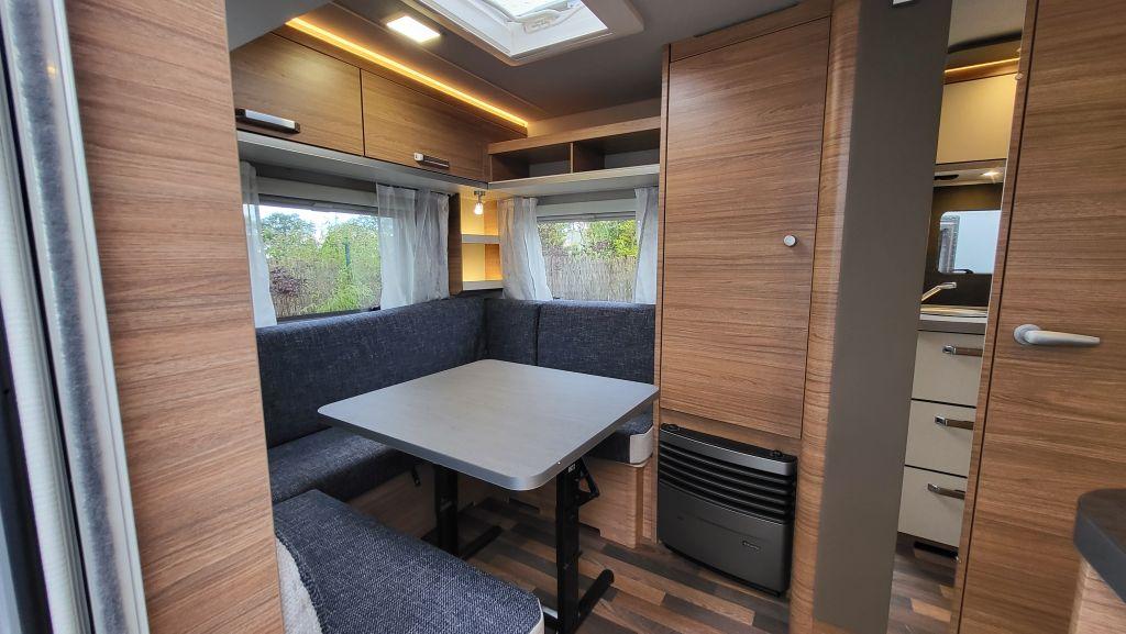 Weinsberg CaraOne 480 EU 3 Pakete/1500kg/ServiceklappeWeinsberg CaraOne 480 EU 3 Pakete/1500kg/Serviceklappe