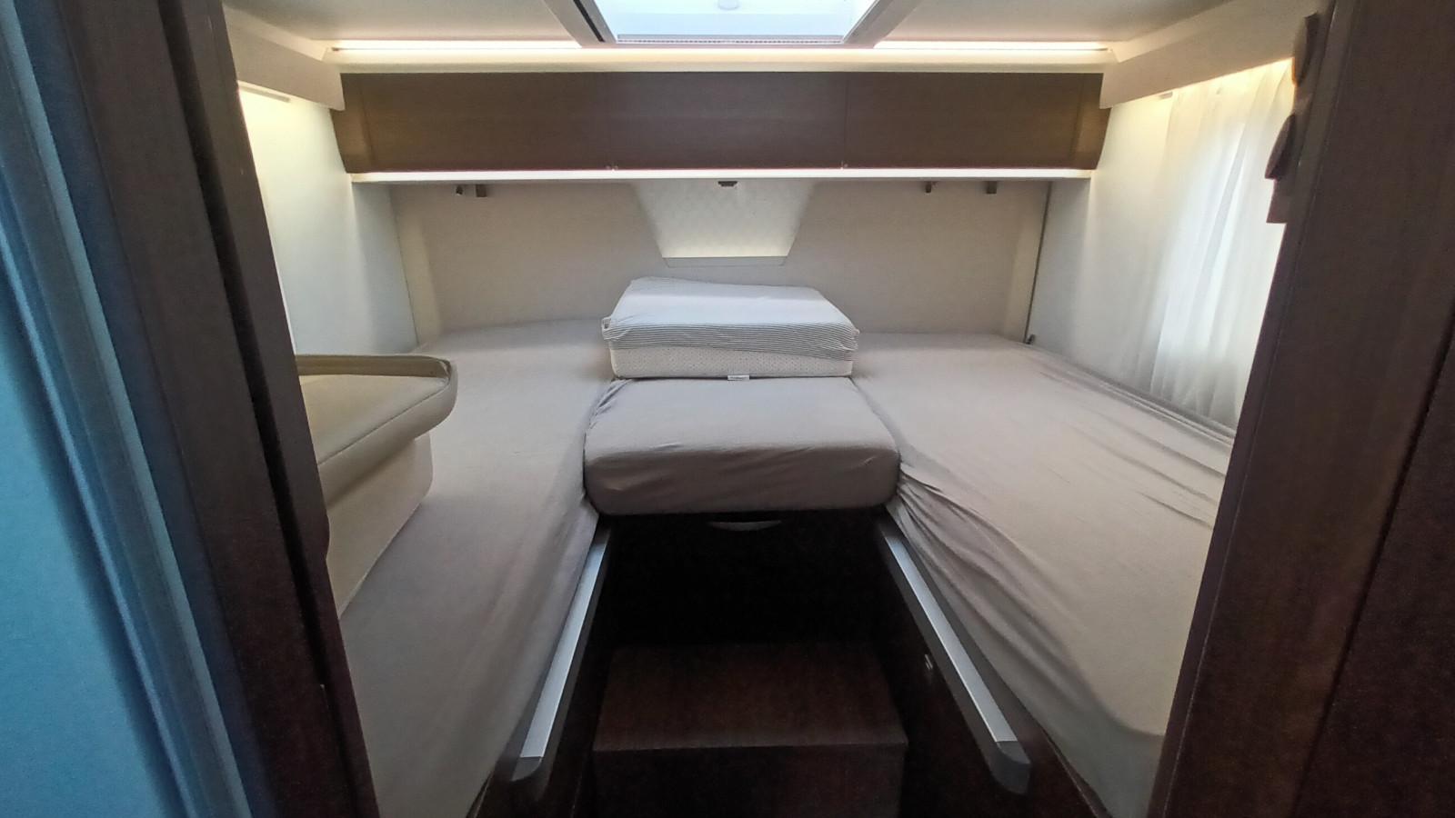 Adria Coral 670 DL Supreme Aut.AHK TV SAT Alde MarkiseAdria Coral 670 DL Supreme Aut.AHK TV SAT Alde Markise