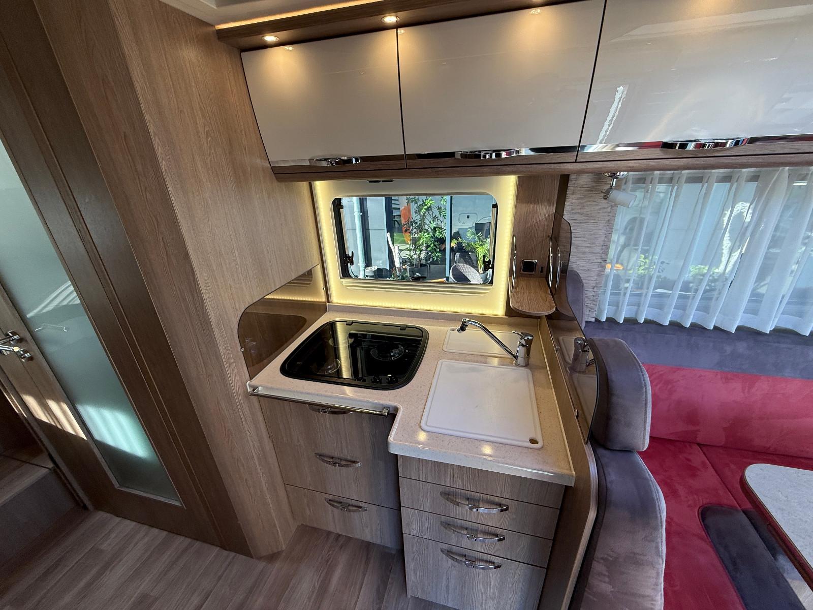 Morelo HOME 78 L HUBSTÜTZEN AHK FESTTANK SOLAR 1. HANDMorelo HOME 78 L HUBSTÜTZEN AHK FESTTANK SOLAR 1. HAND