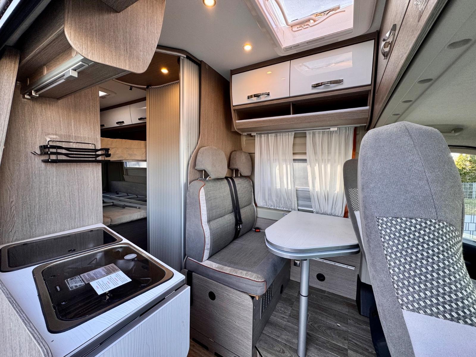 Pössl Roadcruiser Revolution * Fahrradträger * MarkisePössl Roadcruiser Revolution * Fahrradträger * Markise