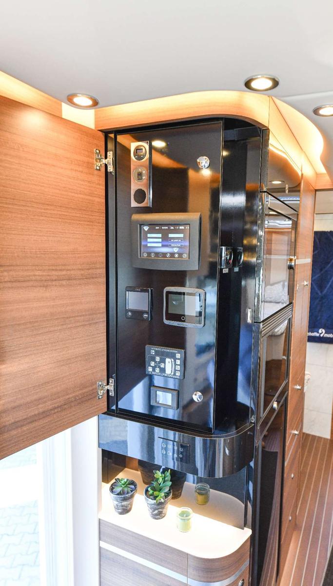 Concorde Centurion 910 LI *960W-Solar*400Ah-Lith.*Concorde Centurion 910 LI *960W-Solar*400Ah-Lith.*