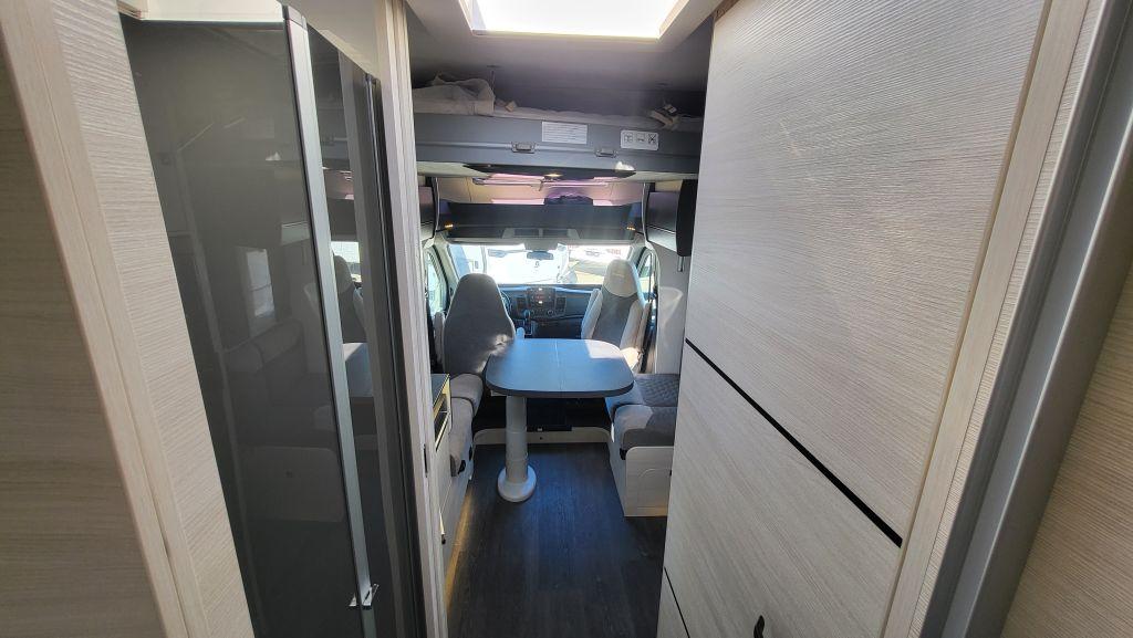 Chausson Teilintegrierte 777GA Titanium Premium 170 PS/AuChausson Teilintegrierte 777GA Titanium Premium 170 PS/Au