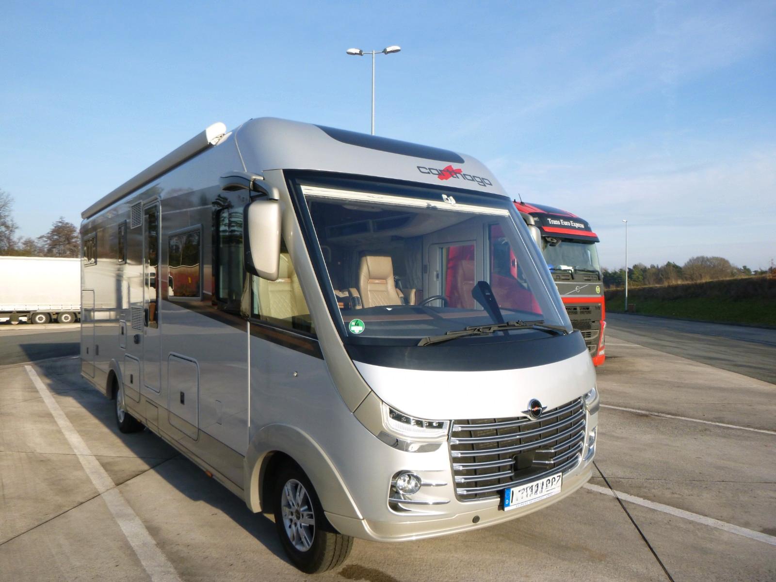 Carthago s-plus I 61 XL LE AHK Solar Lithium Hubbett Carthago s-plus I 61 XL LE AHK Solar Lithium Hubbett