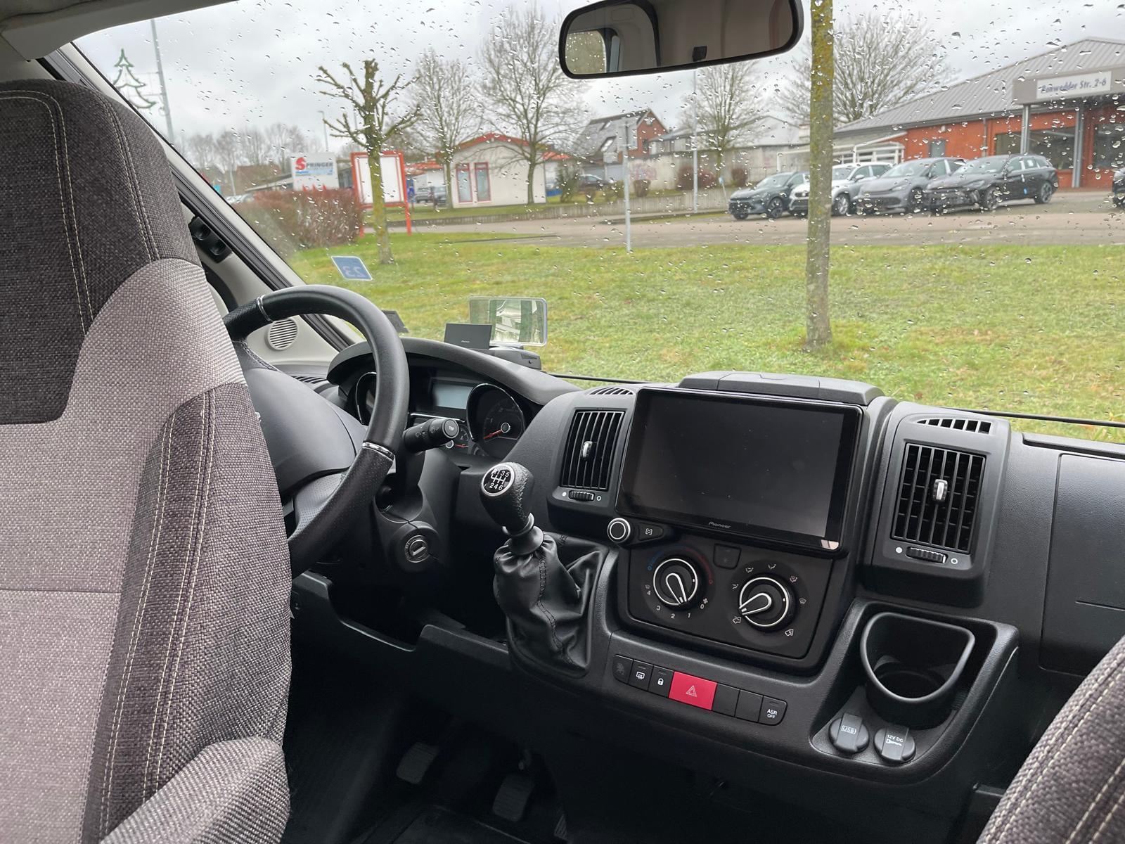 Knaus VAN Ti 650 MEG Aufbauklima.Extras über 8000 €Knaus VAN Ti 650 MEG Aufbauklima.Extras über 8000 €