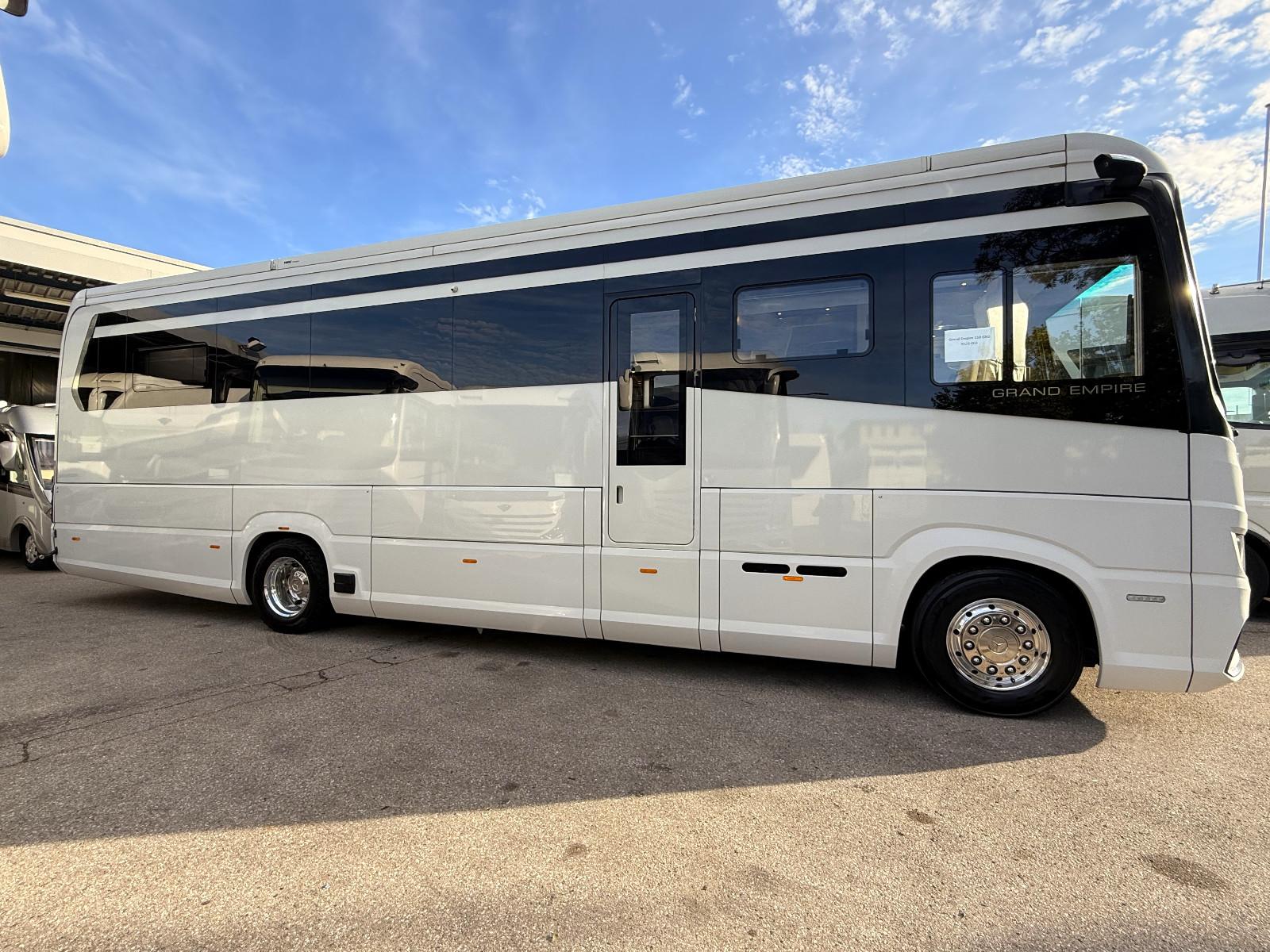 Morelo GRAND EMPIRE 110 GSO Neuwertig VOLL-AusstattungMorelo GRAND EMPIRE 110 GSO Neuwertig VOLL-Ausstattung