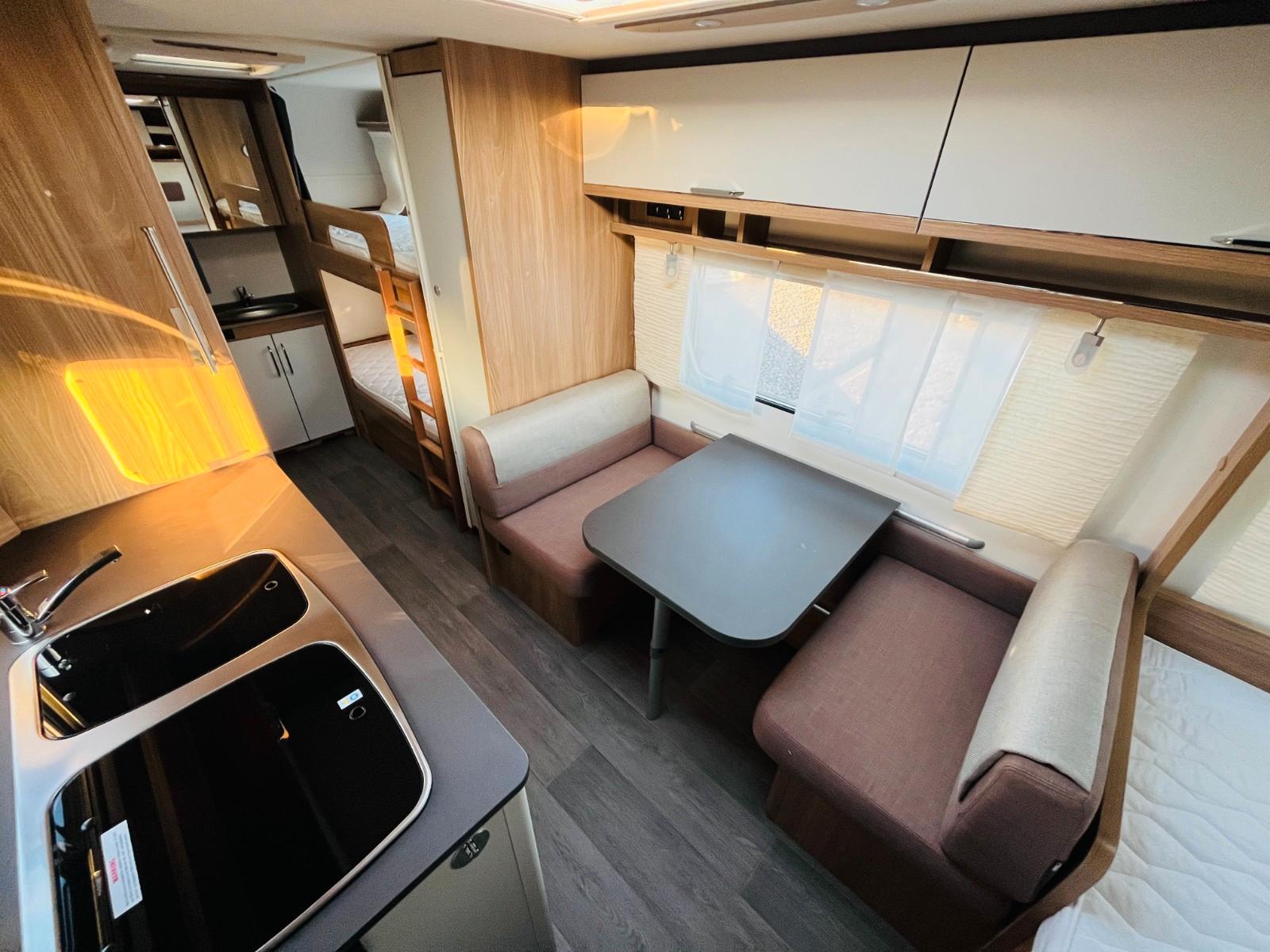 Bürstner PREMIO 530 TK ETAGENBETTEN QUERBETT DUSCHEBürstner PREMIO 530 TK ETAGENBETTEN QUERBETT DUSCHE