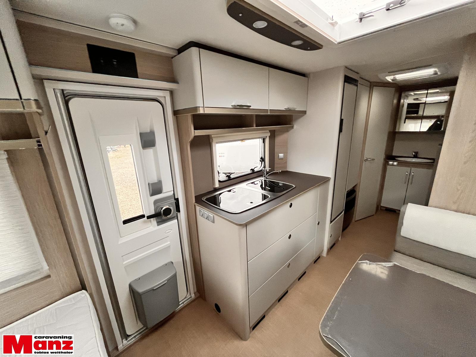 Bürstner Premio 530 TK - Markise - Dusche - RadträgerBürstner Premio 530 TK - Markise - Dusche - Radträger