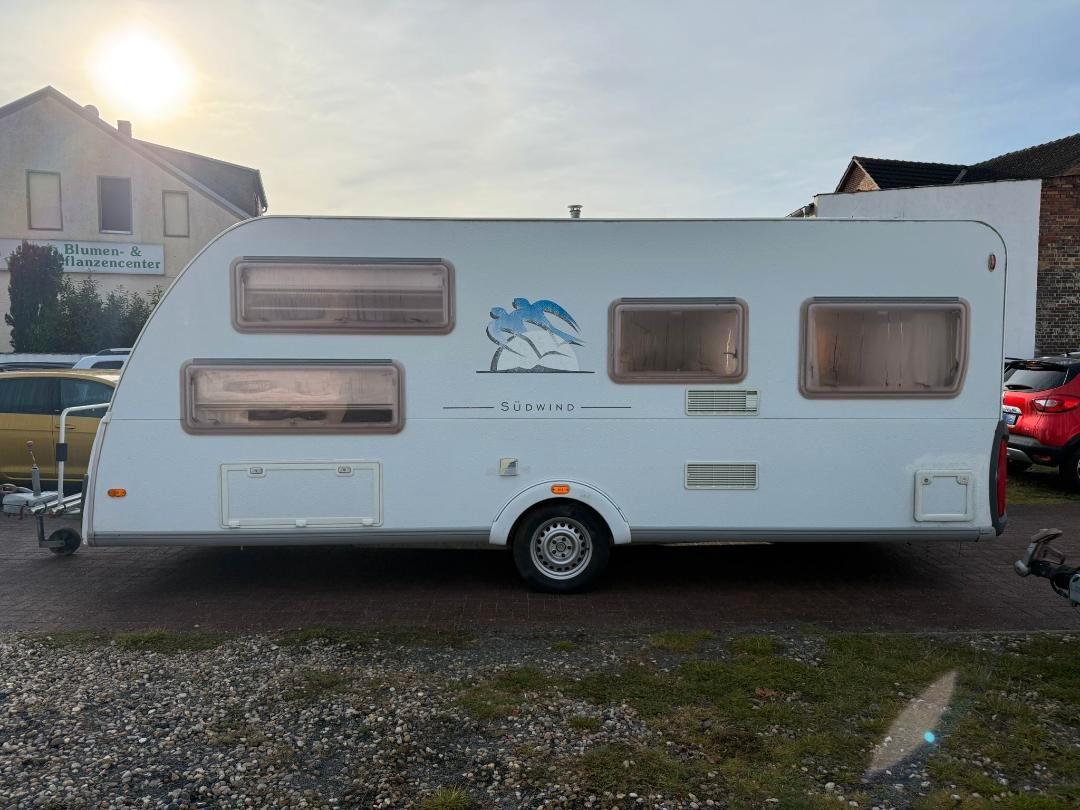 Knaus Südwind/Etagenbett/Tüv-Gas neu/SonnensegelKnaus Südwind/Etagenbett/Tüv-Gas neu/Sonnensegel