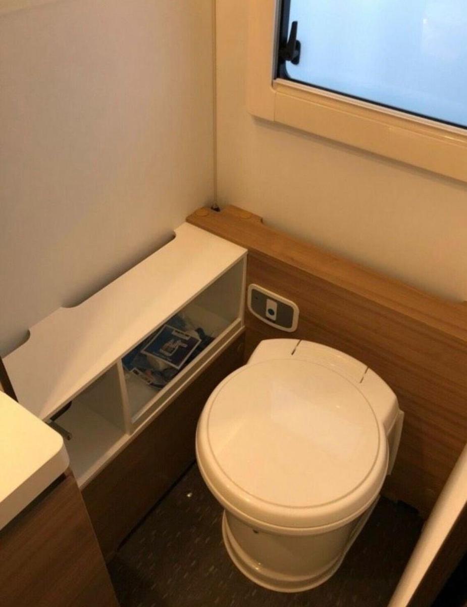 Adria Alpina 903HTAdria Alpina 903HT