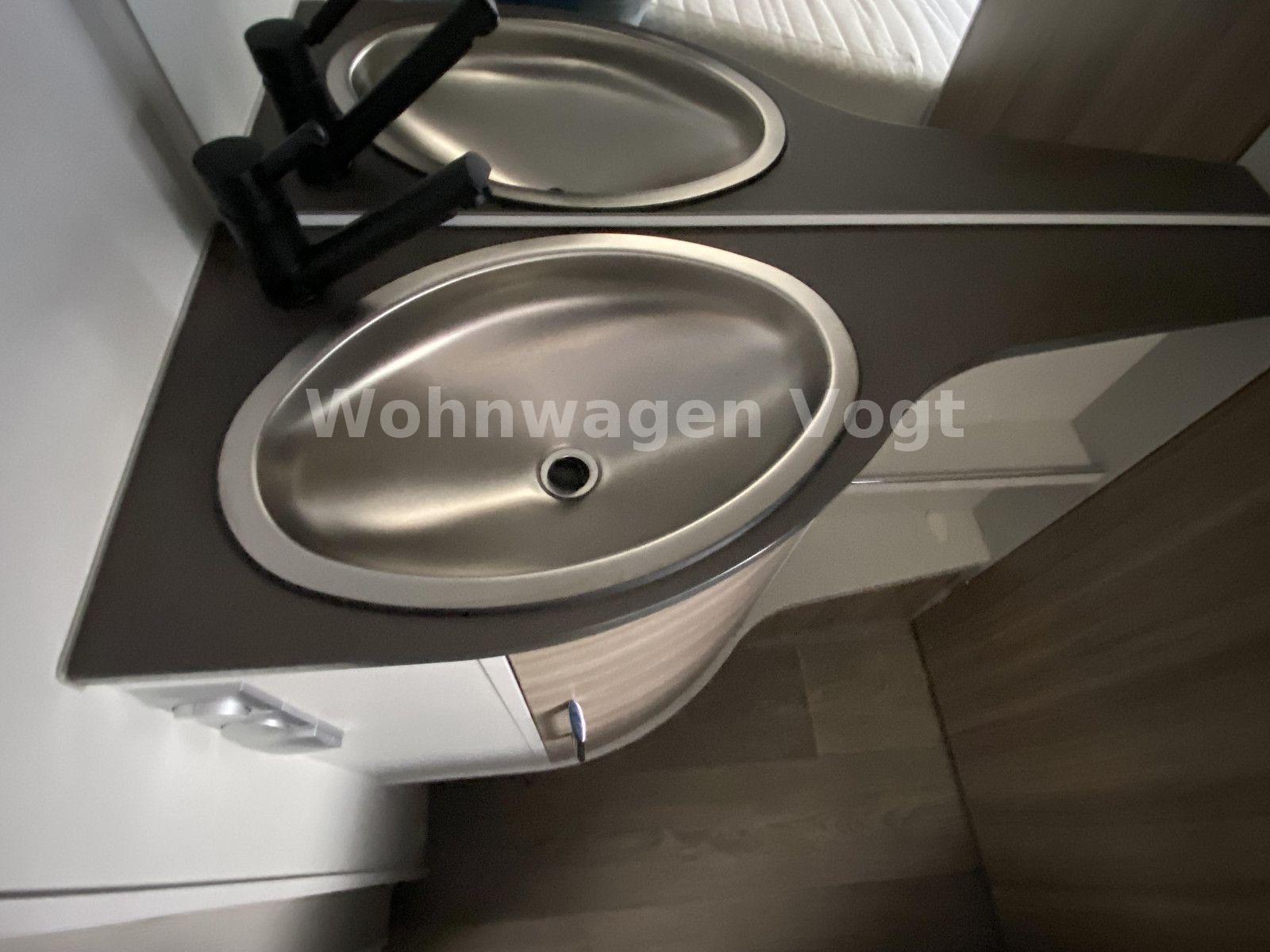 Bürstner Averso plus 500 TS *Mover, Klima, Markise...*Bürstner Averso plus 500 TS *Mover, Klima, Markise...*