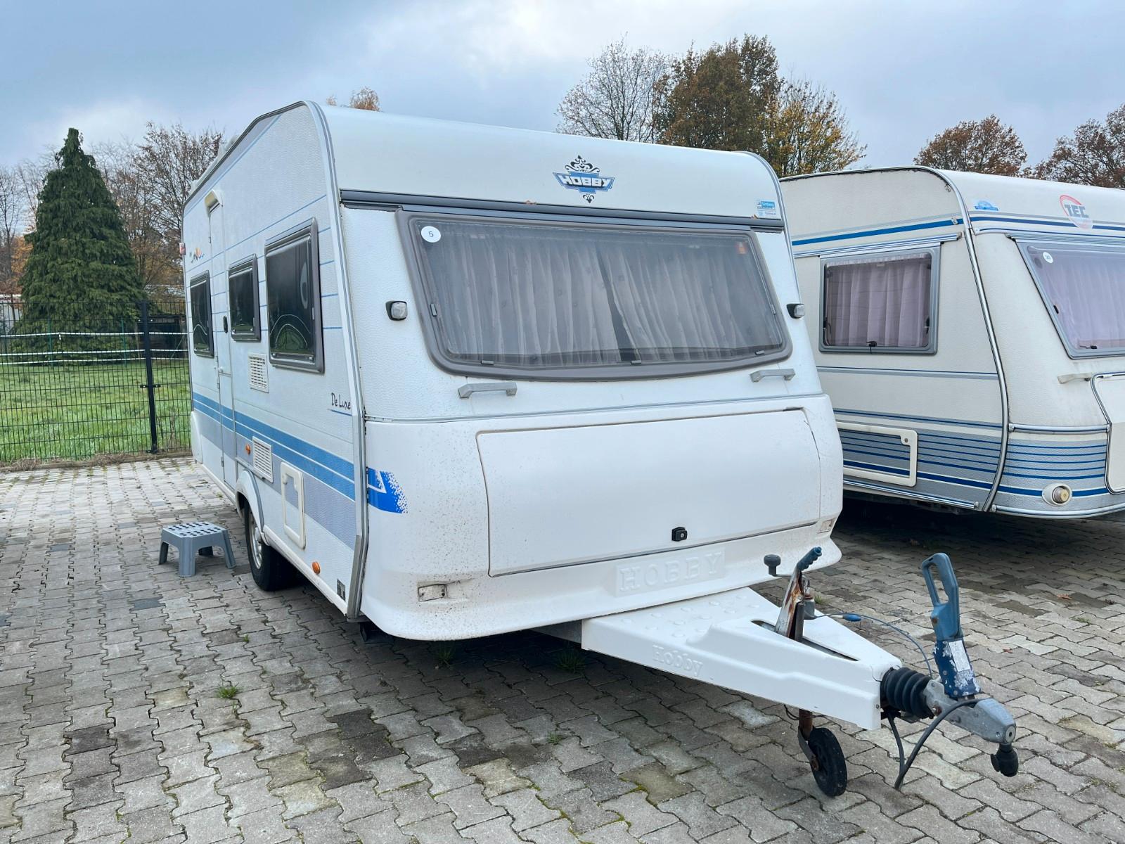 Hobby DE LUXE 30-Rundsitz/Seitensitz/Boiler/WassertankHobby DE LUXE 30-Rundsitz/Seitensitz/Boiler/Wassertank