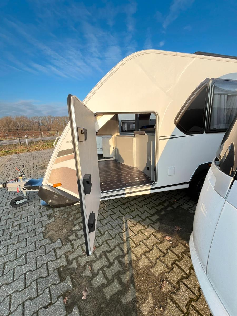 Knaus SPORT EN FUN black editon -4 Pers/MotorradfahrerKnaus SPORT EN FUN black editon -4 Pers/Motorradfahrer