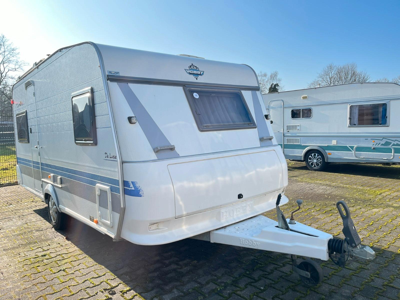 Hobby DE LUXE EASY 460 UFE-Rundsitz/Franz.Bett/DuscheHobby DE LUXE EASY 460 UFE-Rundsitz/Franz.Bett/Dusche