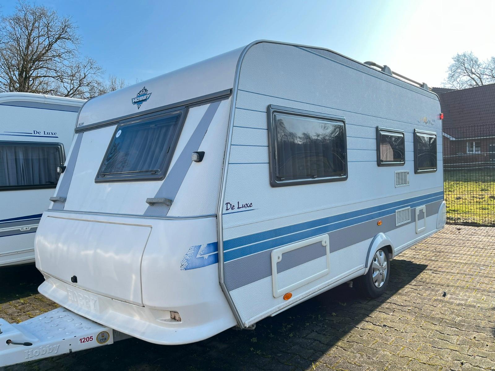 Hobby DE LUXE EASY 460 UFE-Rundsitz/Franz.Bett/DuscheHobby DE LUXE EASY 460 UFE-Rundsitz/Franz.Bett/Dusche