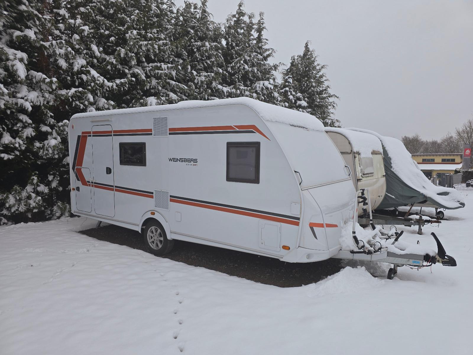 Weinsberg CaraOne Hot Edition 500 FDK mit KLIMAANLAGEWeinsberg CaraOne Hot Edition 500 FDK mit KLIMAANLAGE