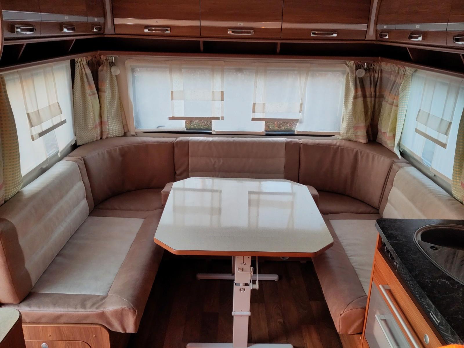 Dethleffs Nomad 730 SK (FKR) Klima, Dusche, RiesenvorzeltDethleffs Nomad 730 SK (FKR) Klima, Dusche, Riesenvorzelt