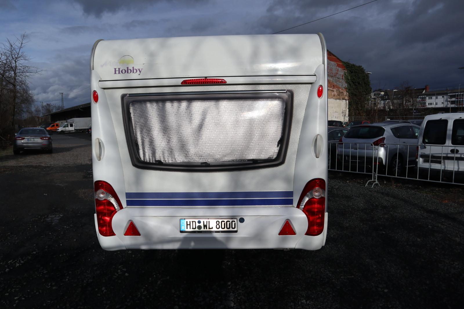 Hobby 450 UF  Excellent mit Vorzelt 2.Hand LEDHobby 450 UF  Excellent mit Vorzelt 2.Hand LED