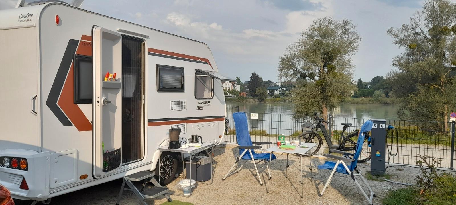 Weinsberg CaraOne390 QD IC-Line 2024Weinsberg CaraOne390 QD IC-Line 2024