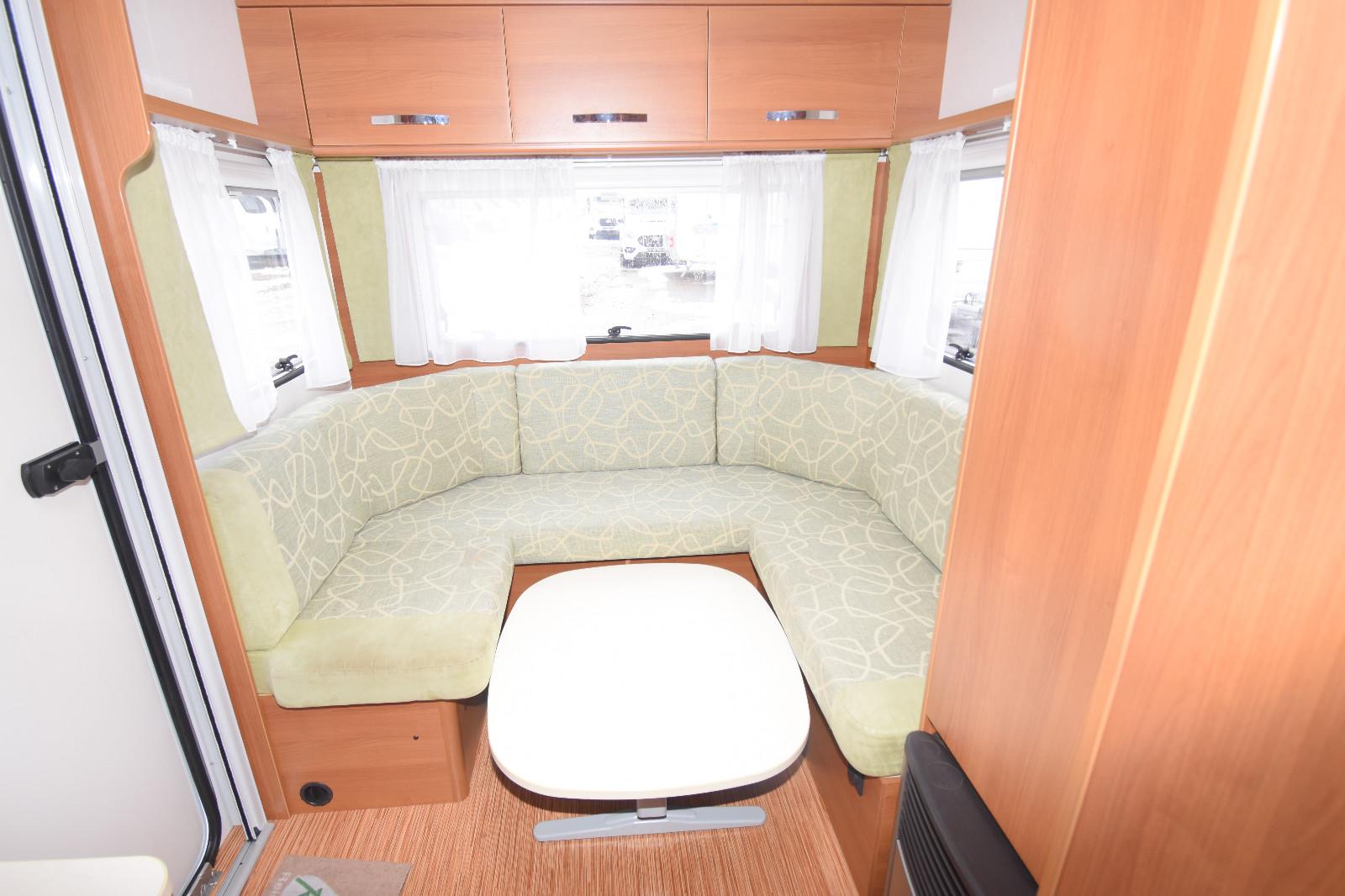 Carado C 164 L DOPPELBETT FAHRRADHA. LUFTVORZELTCarado C 164 L DOPPELBETT FAHRRADHA. LUFTVORZELT