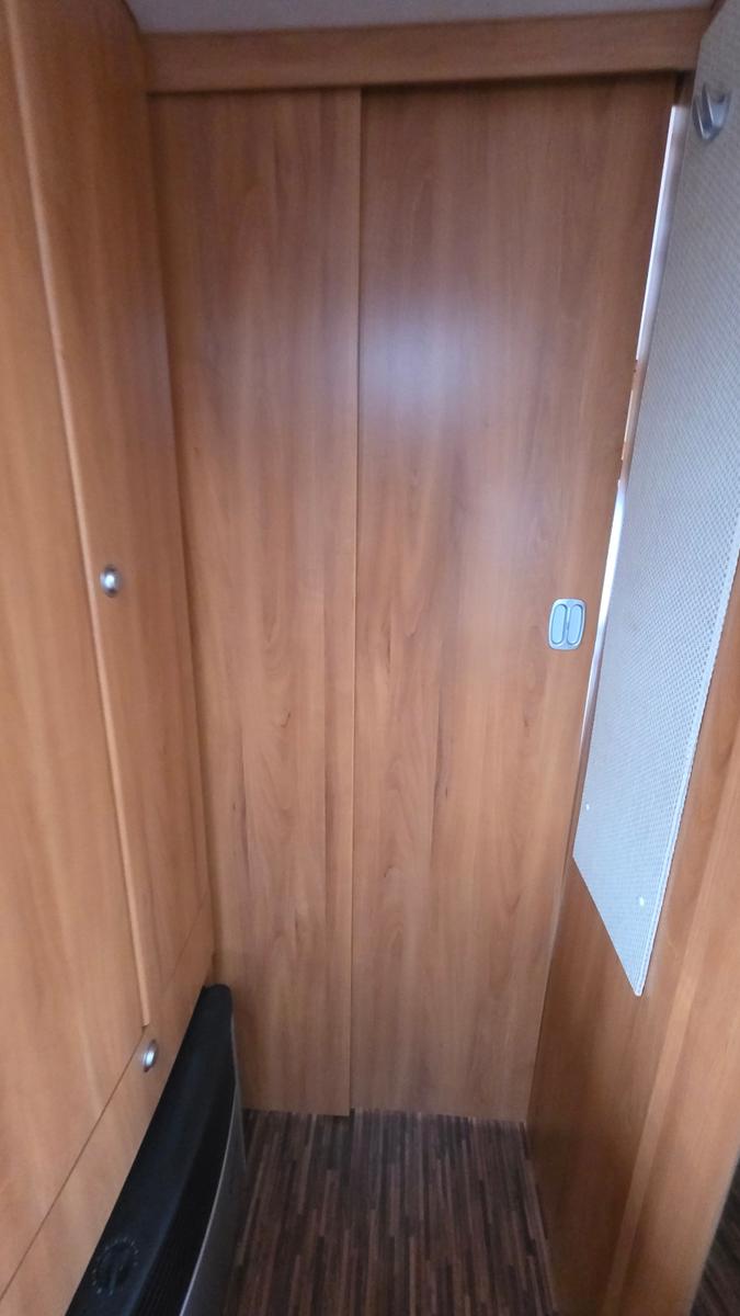 HYMER / ERIBA / HYMERCAR Eriba Nova 530 E,Mover,Markise,Klimaanlage,Top ZHYMER / ERIBA / HYMERCAR Eriba Nova 530 E,Mover,Markise,Klimaanlage,Top Z