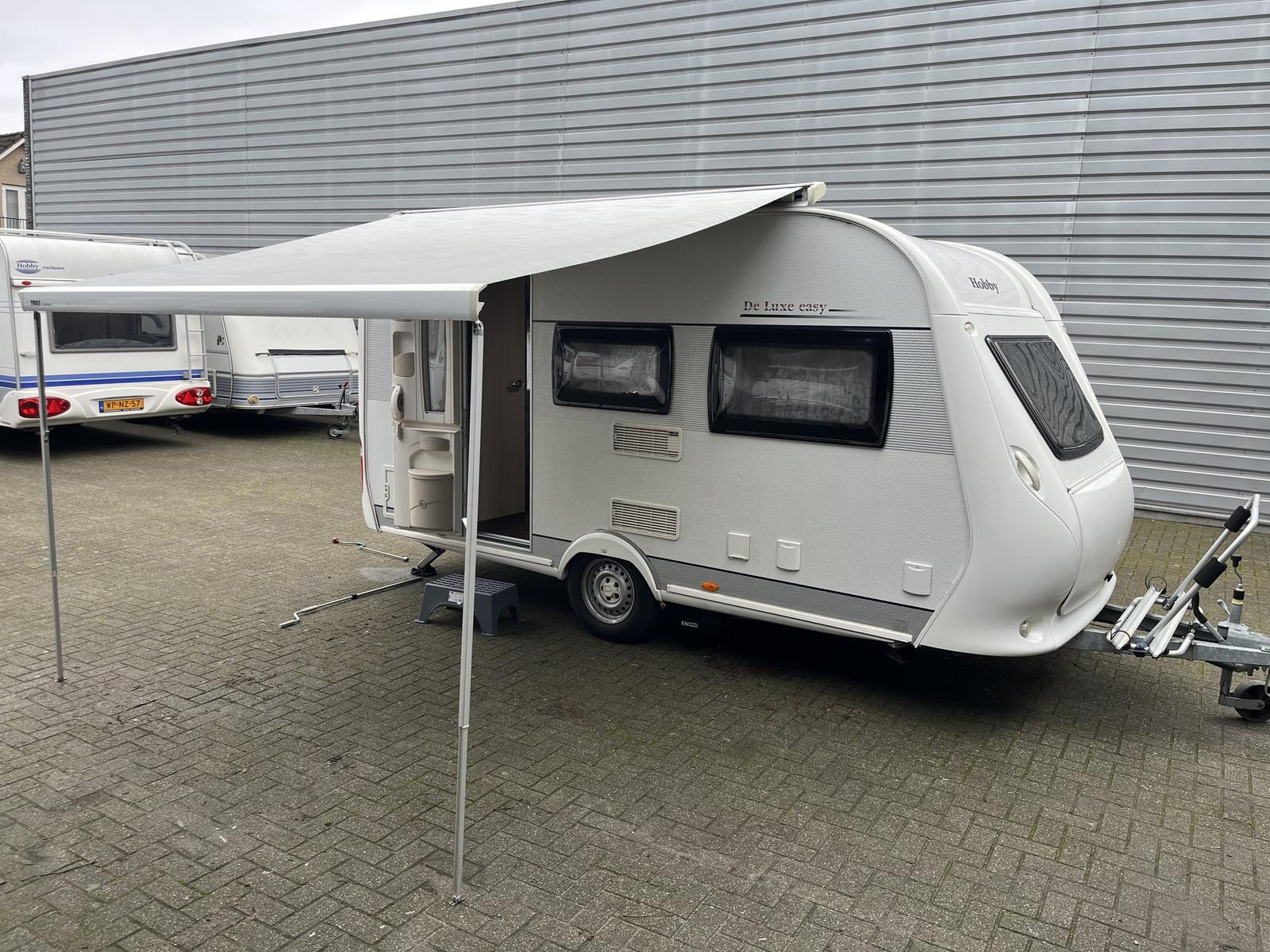 Hobby 400 SF de luxe en zeer compleetHobby 400 SF de luxe en zeer compleet