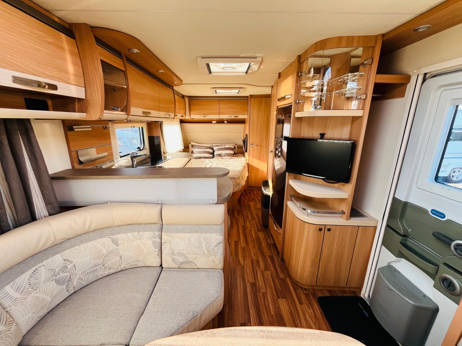 Knaus SÜDWIND 590 FUS FRANZ.BETT MOVER SOLARKnaus SÜDWIND 590 FUS FRANZ.BETT MOVER SOLAR