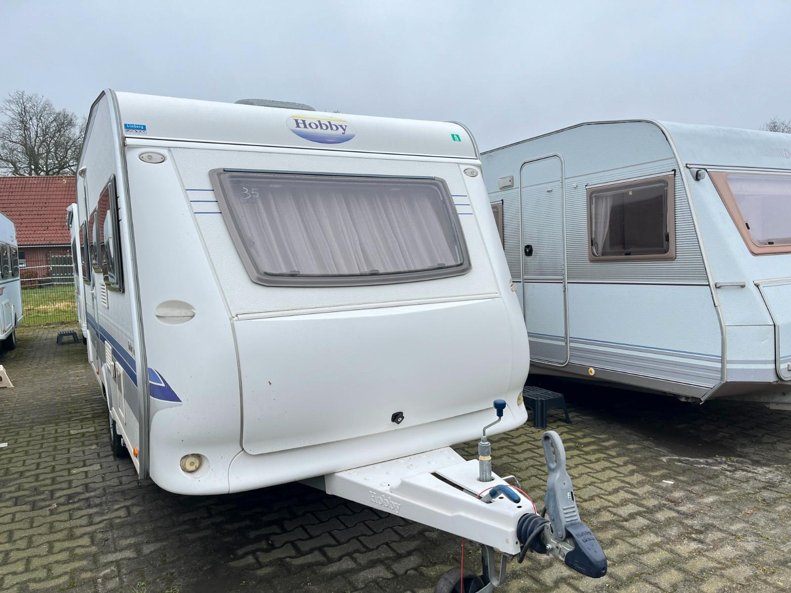 Hobby DE LUXE 450 UF - Querbett/Rundsitzgr.Hobby DE LUXE 450 UF - Querbett/Rundsitzgr.