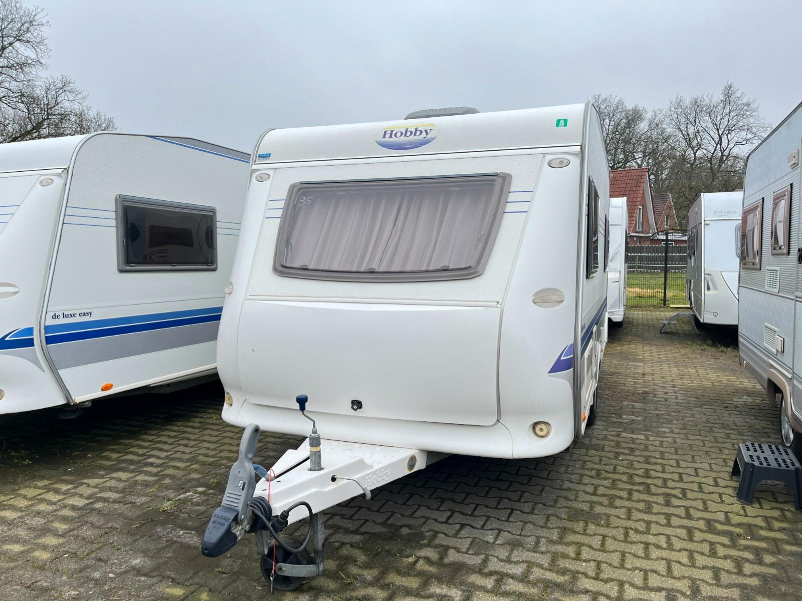 Hobby DE LUXE 450 UF - Querbett/Rundsitzgr.Hobby DE LUXE 450 UF - Querbett/Rundsitzgr.