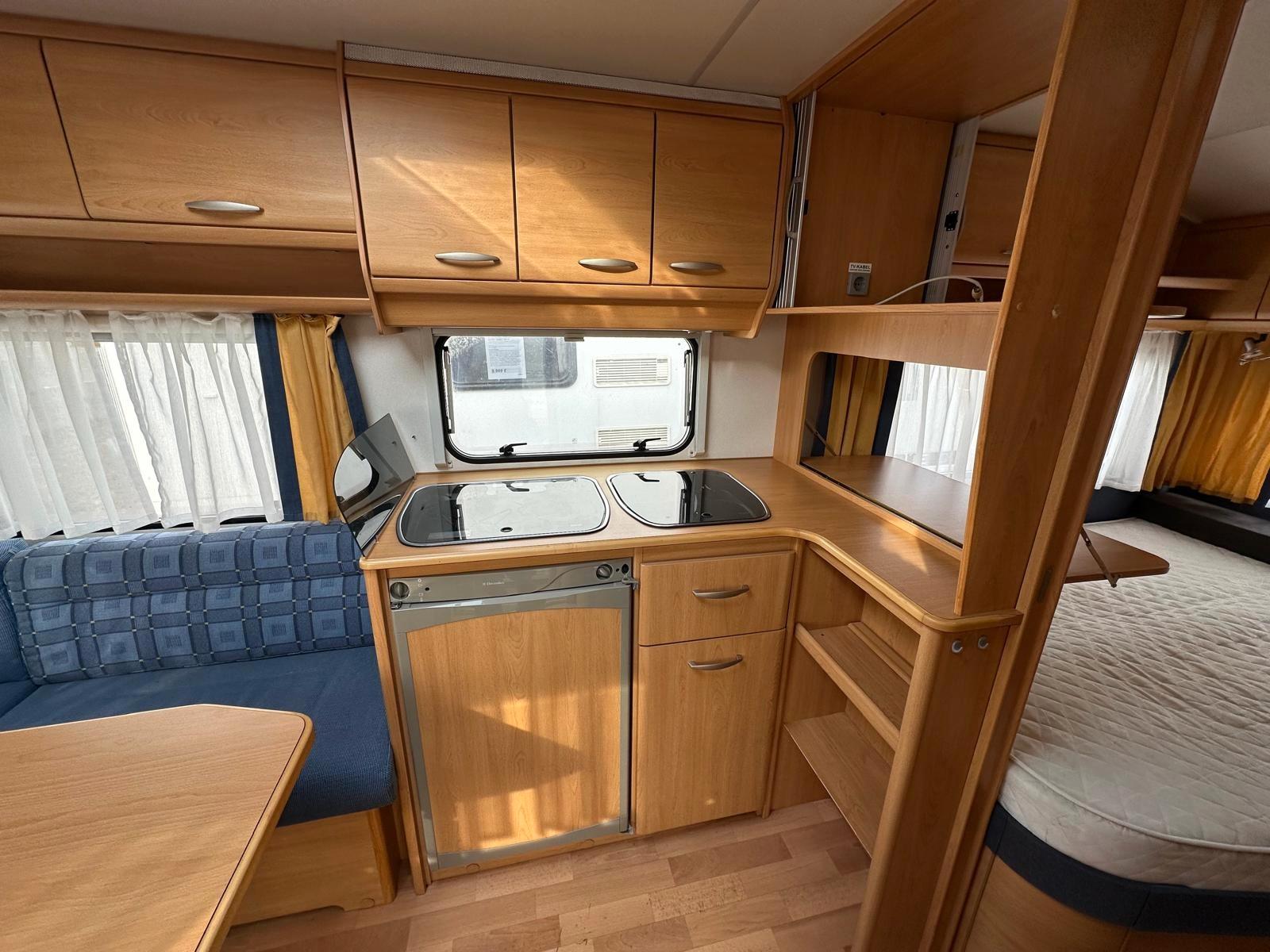 Knaus 450 FU Südwind FESTBETT 1300 KGKnaus 450 FU Südwind FESTBETT 1300 KG