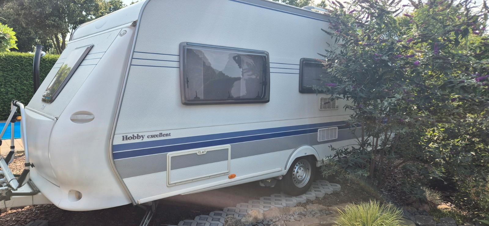 Hobby Excellent 495 mit Mover Vorzelt Sackmarkiese Hobby Excellent 495 mit Mover Vorzelt Sackmarkiese