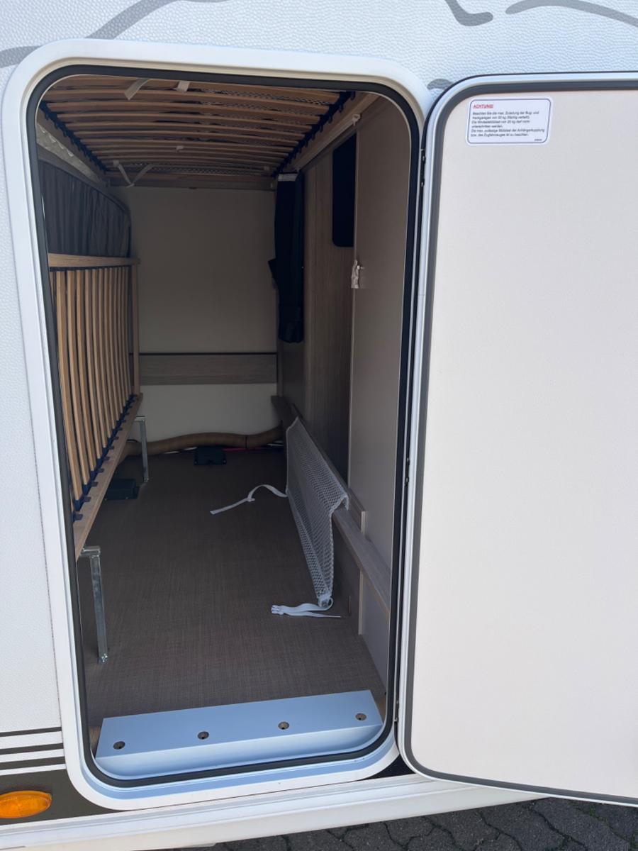 Bürstner Premio 495 TK Black ForestBürstner Premio 495 TK Black Forest