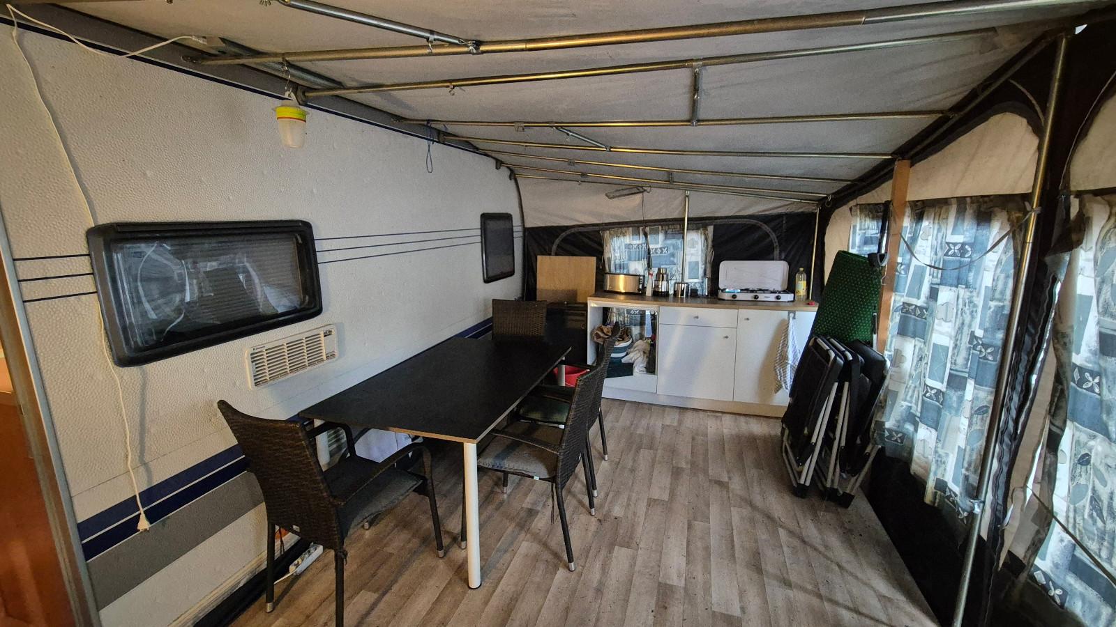 Hobby 500 KMFe für 6000 Euro, wegen Aufgabe.Hobby 500 KMFe für 6000 Euro, wegen Aufgabe.