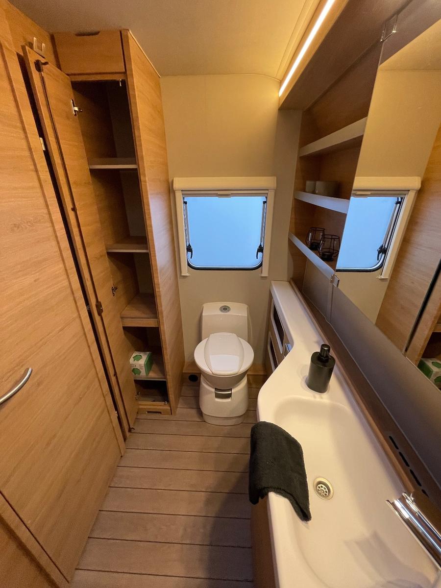 Knaus 650 PXB Mega Ausstattung Heckbad mit DuscKnaus 650 PXB Mega Ausstattung Heckbad mit Dusc