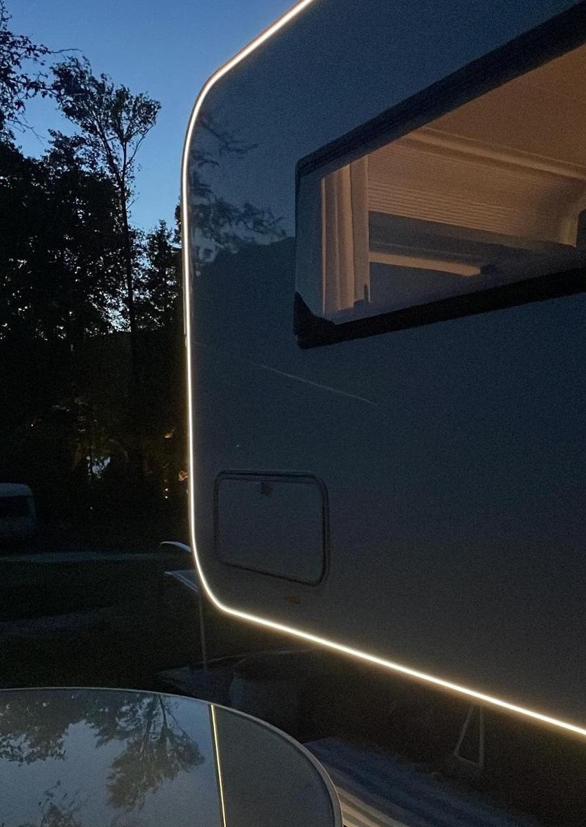 Adria Astella 754 DP KLIMA & Markise, nie gefahrenAdria Astella 754 DP KLIMA & Markise, nie gefahren