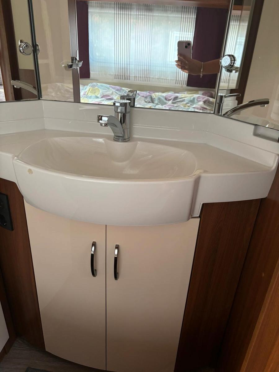 Hobby 560KMFE ExcellentHobby 560KMFE Excellent