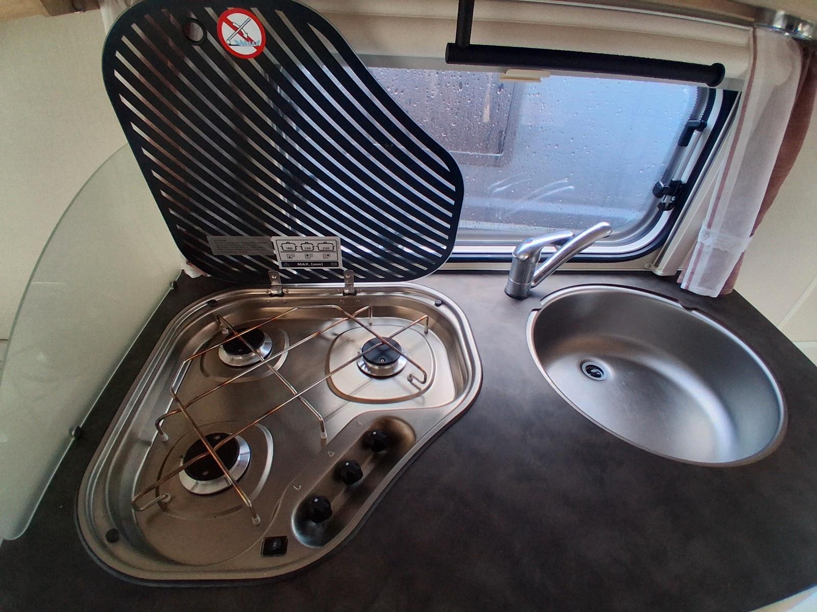 HYMER / ERIBA / HYMERCAR Touring 310 Familia *Mover* E-Auto-geeignet*HYMER / ERIBA / HYMERCAR Touring 310 Familia *Mover* E-Auto-geeignet*