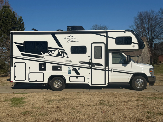 East To West Entrada 2200S - фото 2