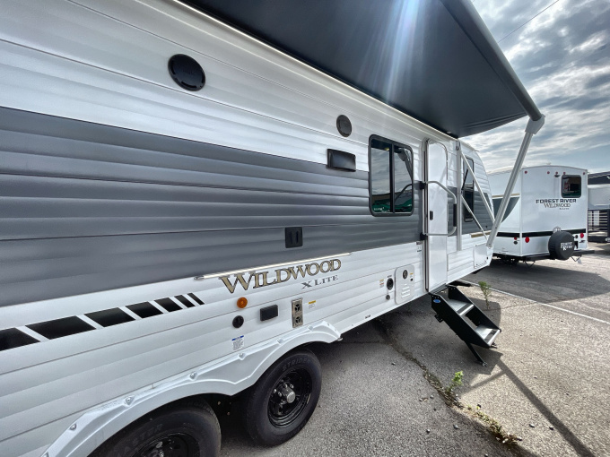 Forest River WILDWOOD X-LITE 273QBXL - фото 2