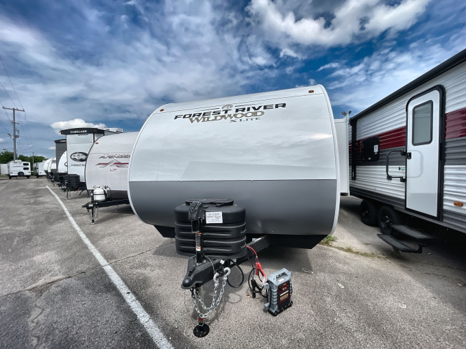 Forest River WILDWOOD X-LITE 273QBXL - фото 3