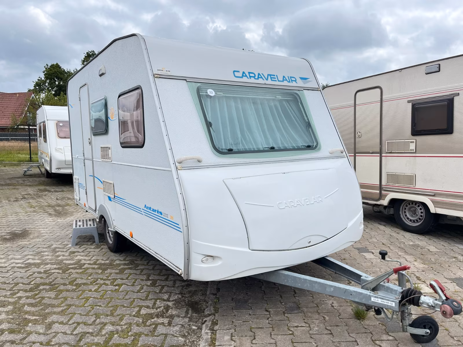 Caravelair ANTARES LUXE 390 - Seitensitz/QuerbettCaravelair ANTARES LUXE 390 - Seitensitz/Querbett