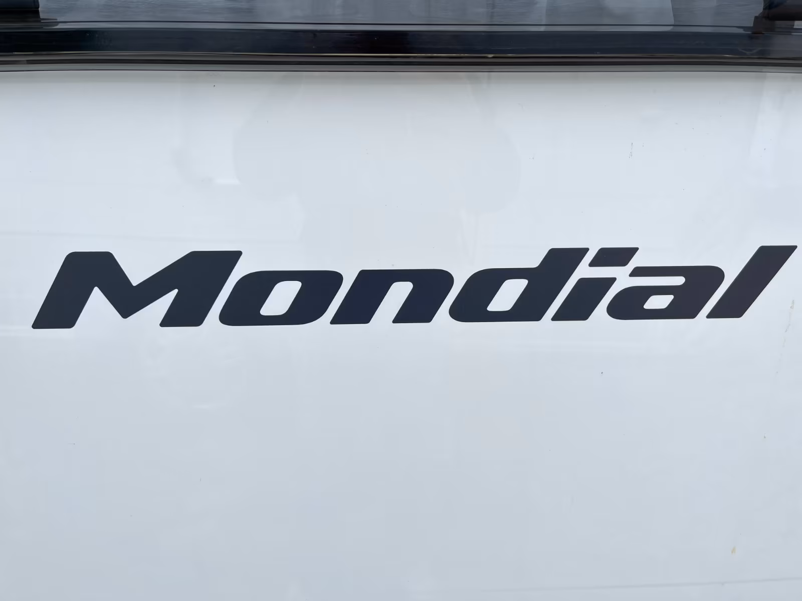 Другие SWIFT MONDIAL - Sitzgruppe/Mover/MarkiseДругие SWIFT MONDIAL - Sitzgruppe/Mover/Markise